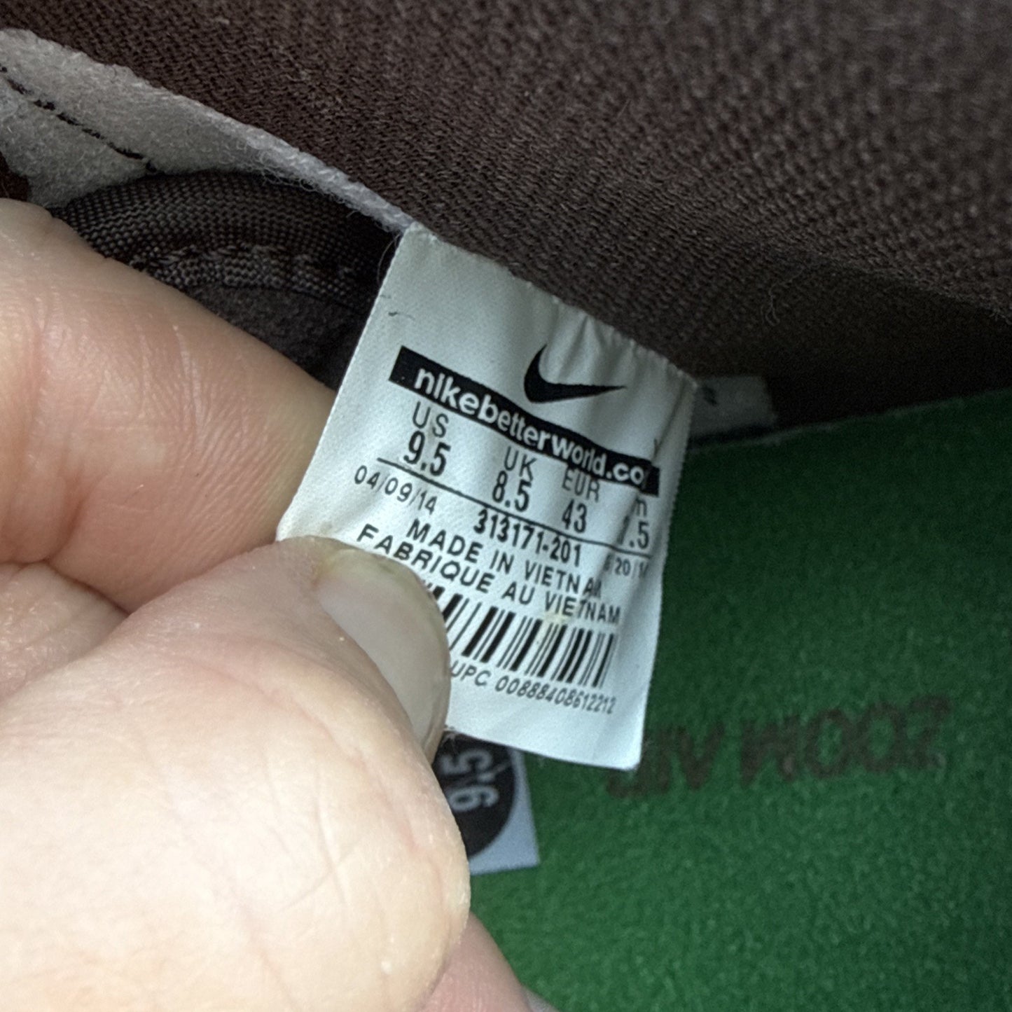 Size 9.5 - Nike Dunk SB High Cali