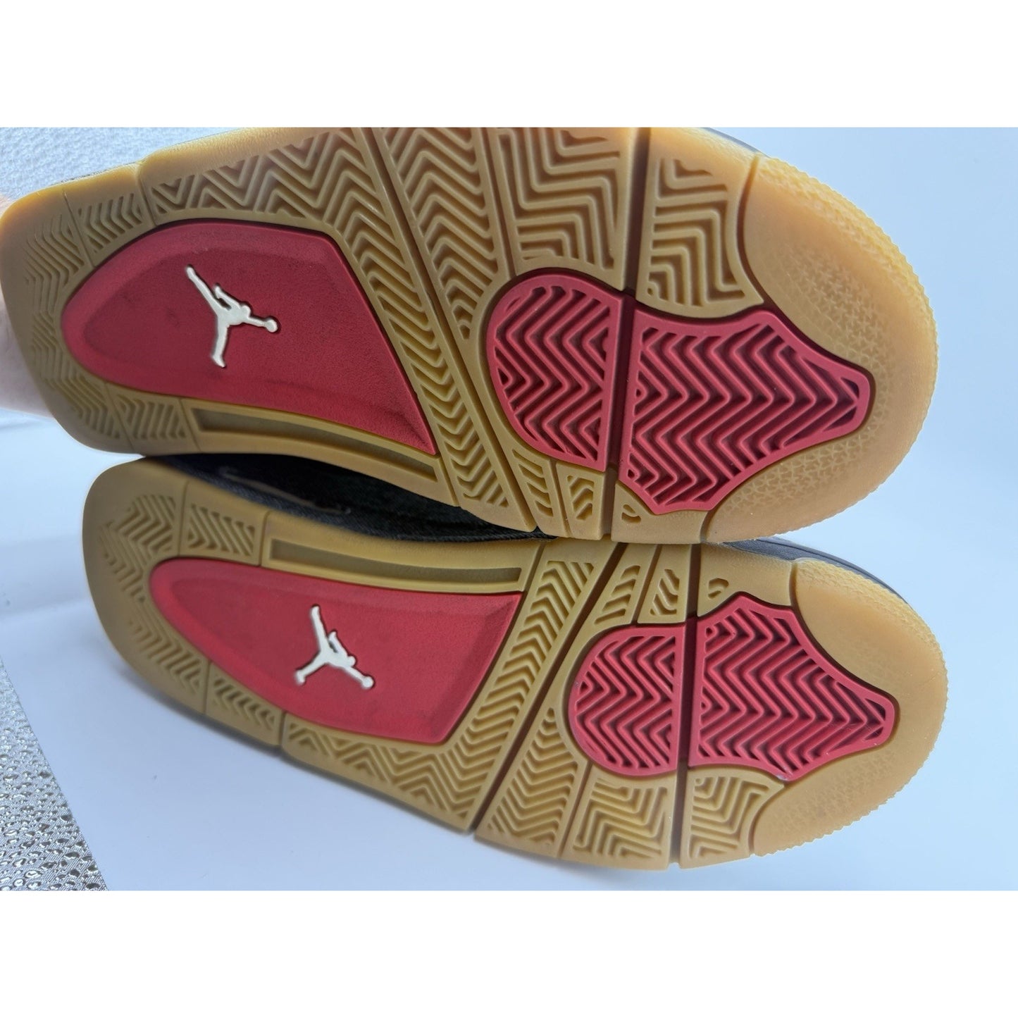 Size 6.5y Jordan 4 Retro Levi’s Black AQ9103-001