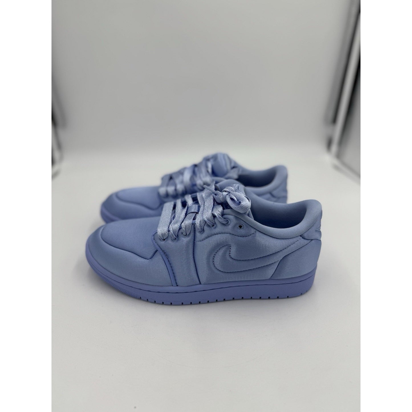 Size 8.5 - Air Jordan 1 Method of Make Low Satin Aluminum W
