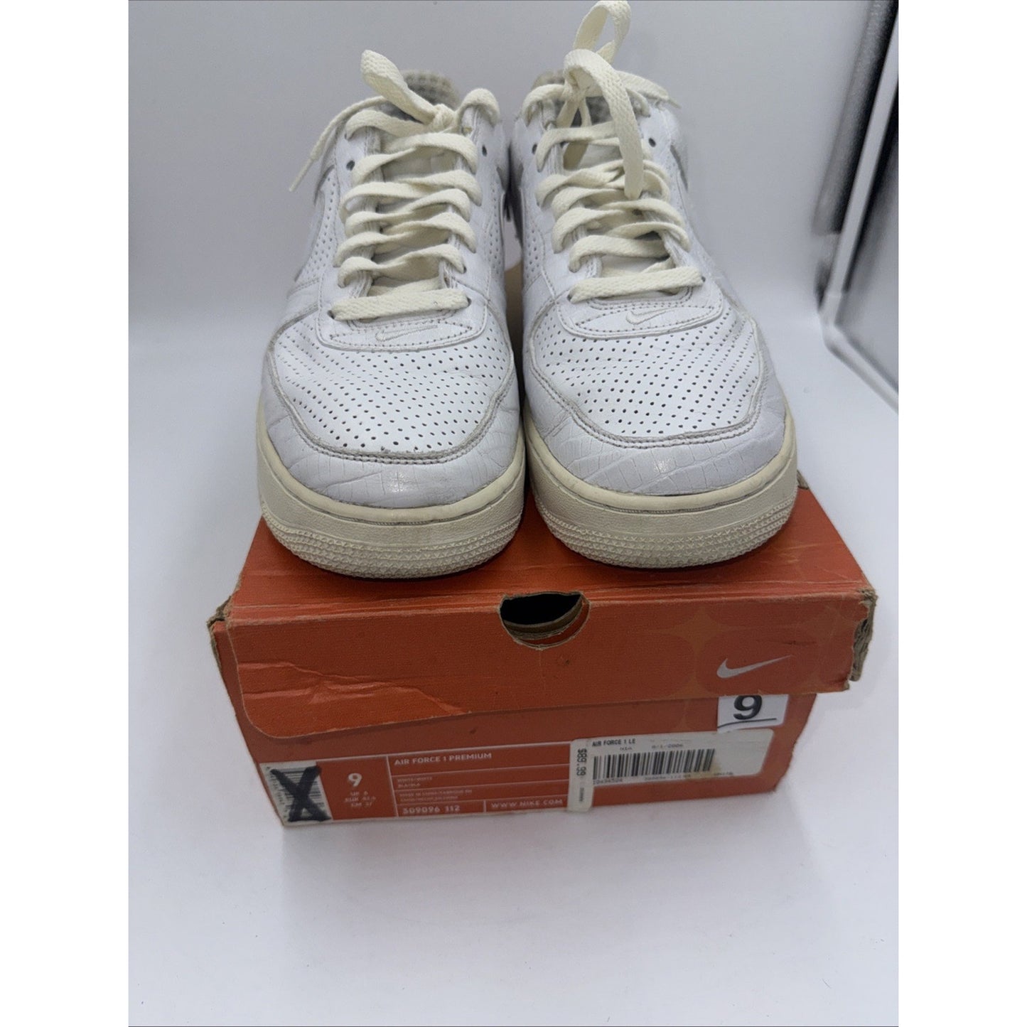 Size 9 - Nike Air Force 1 Premium White 2006 BS813