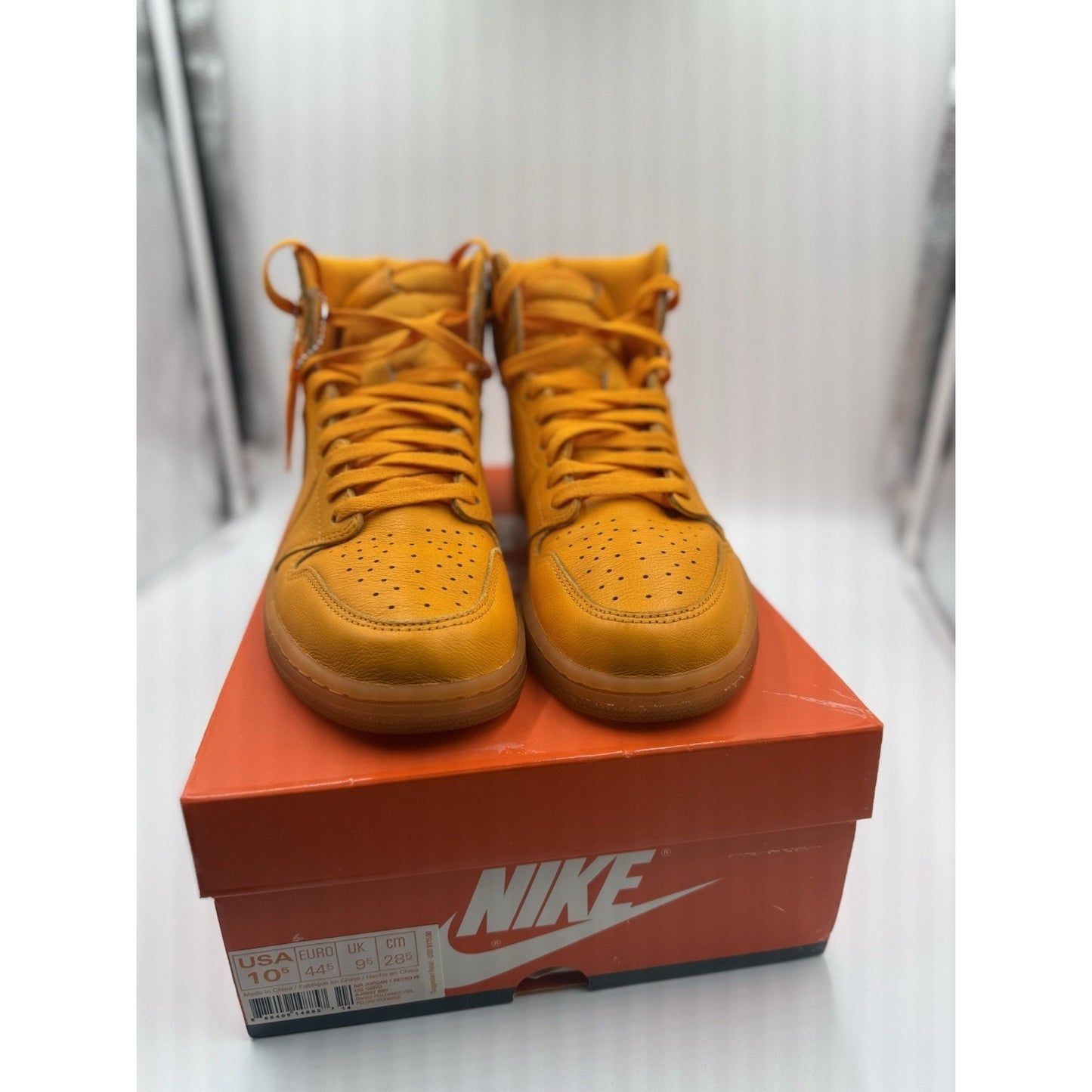 Size 10.5 - Air Jordan 1 Retro OG G8RD High Orange Peel