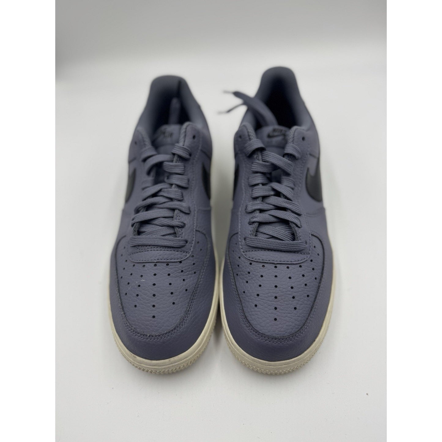 Size 8 - Nike Air Force 1 '07 Low Light Carbon NBS291