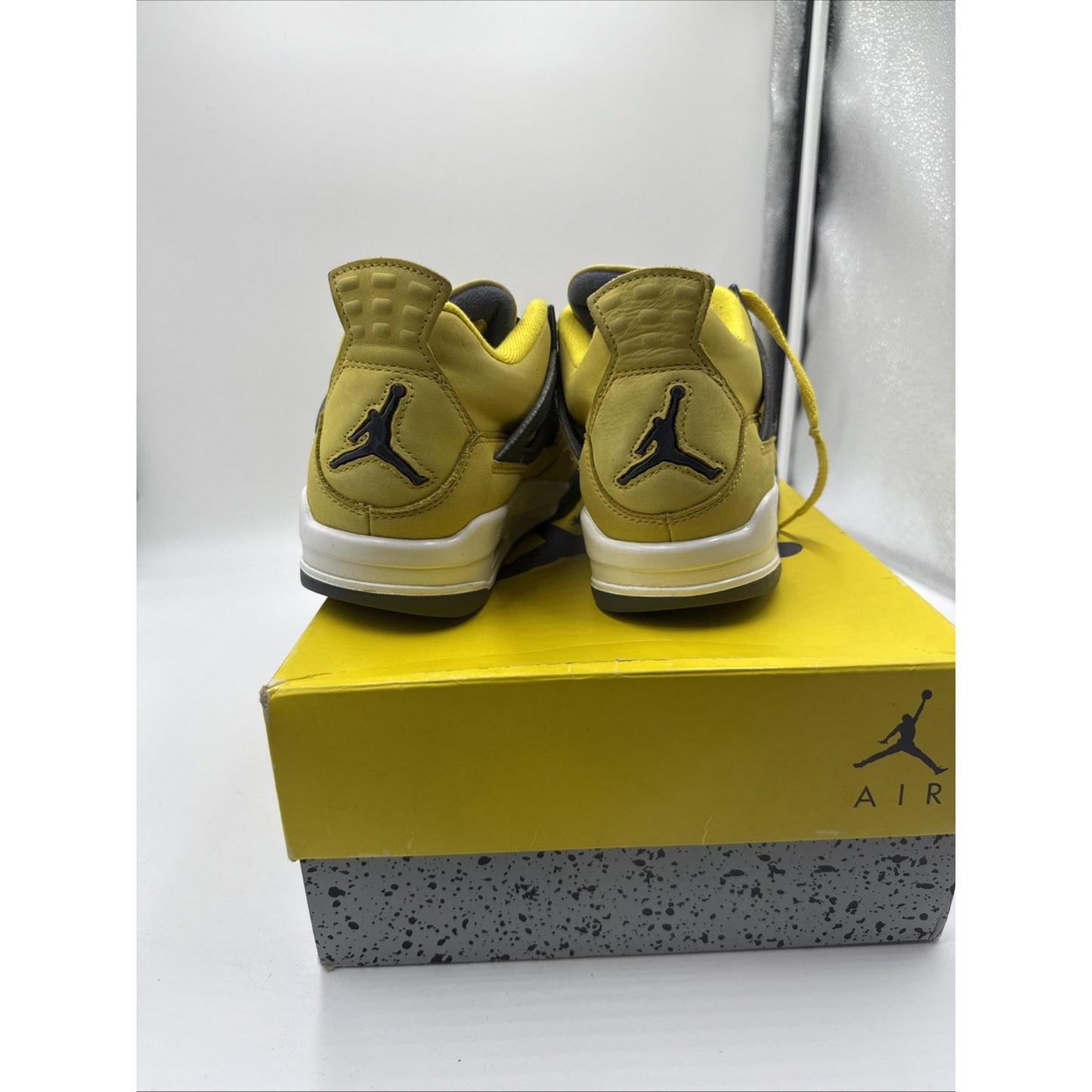 Size 8 - Jordan 4 Retro Mid Lightning