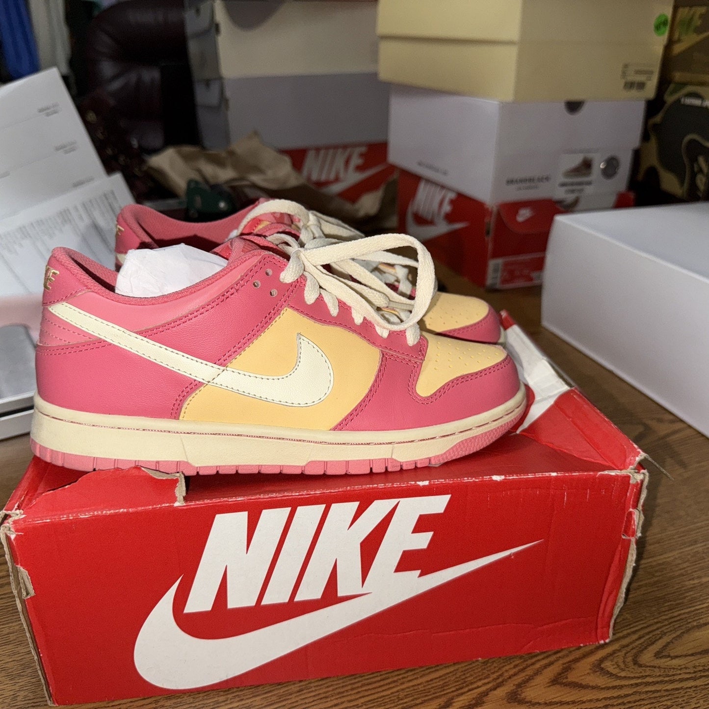 Size 6Y Nike Dunk Low Strawbeery Peach Cream DH9765-200