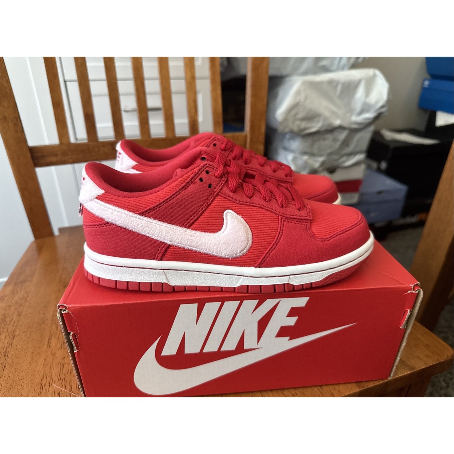 Size 3.5 (GS) - Nike Dunk Low Valentine's Day BS187
