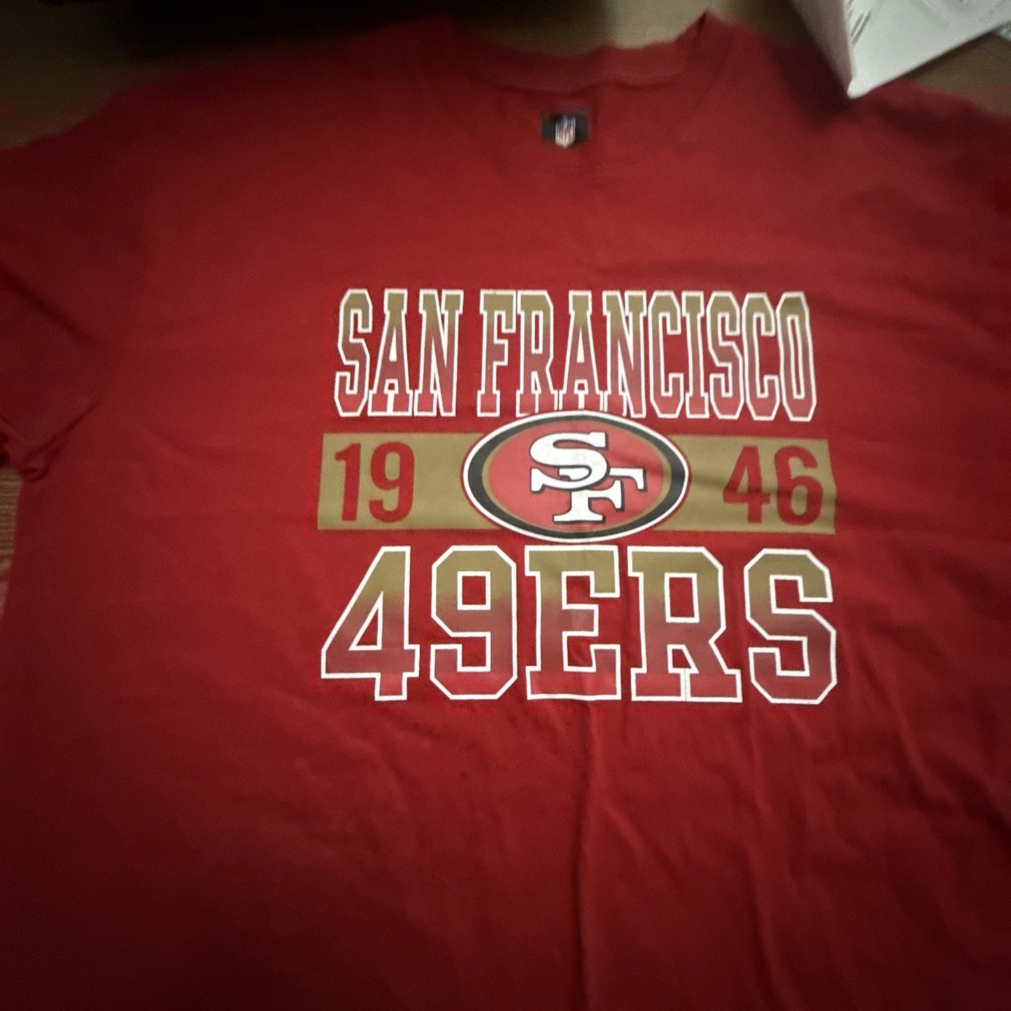 Size Medium 49ers New Era Shirt