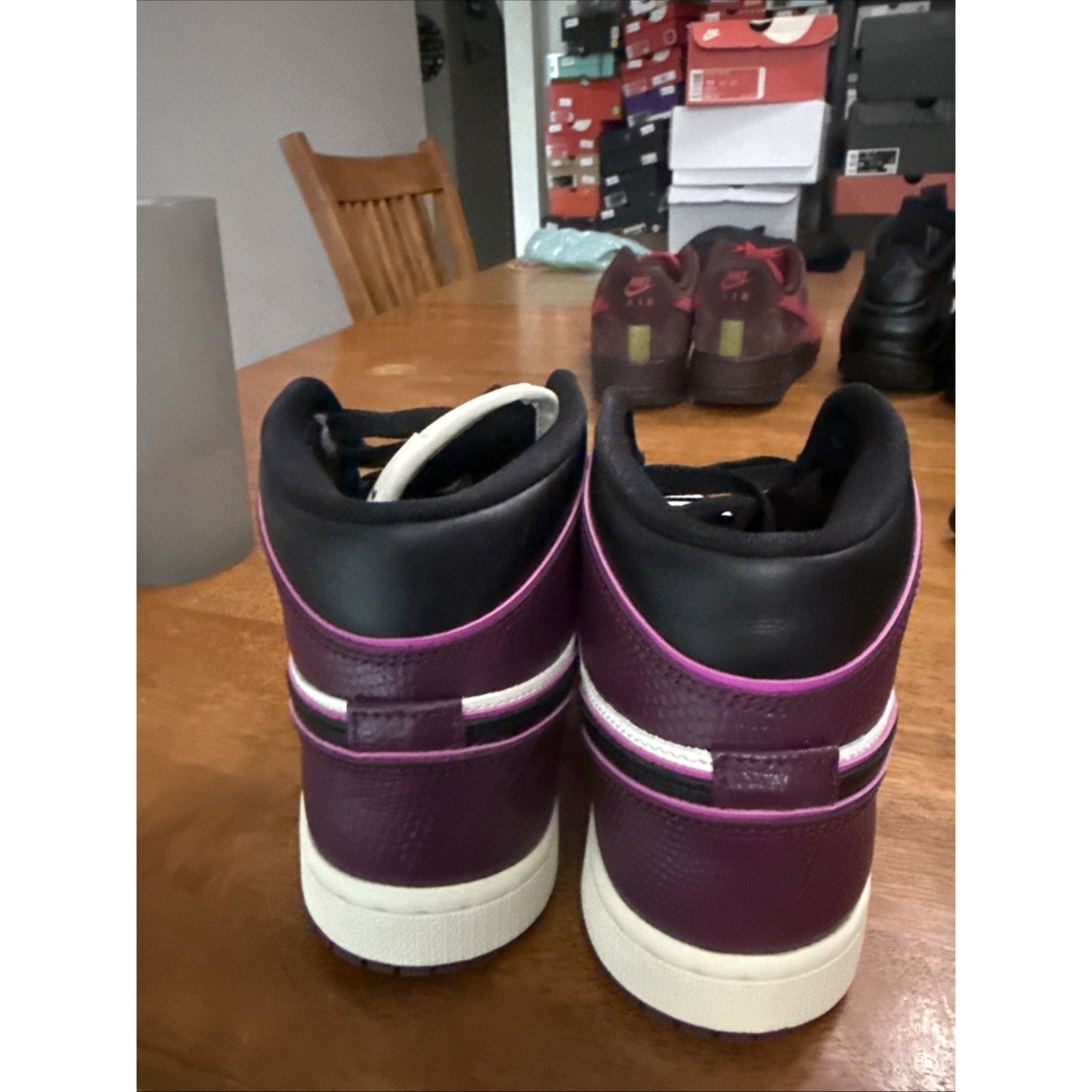 Size 8 - Air Jordan 1 SE Mid Bordeaux W NBS108
