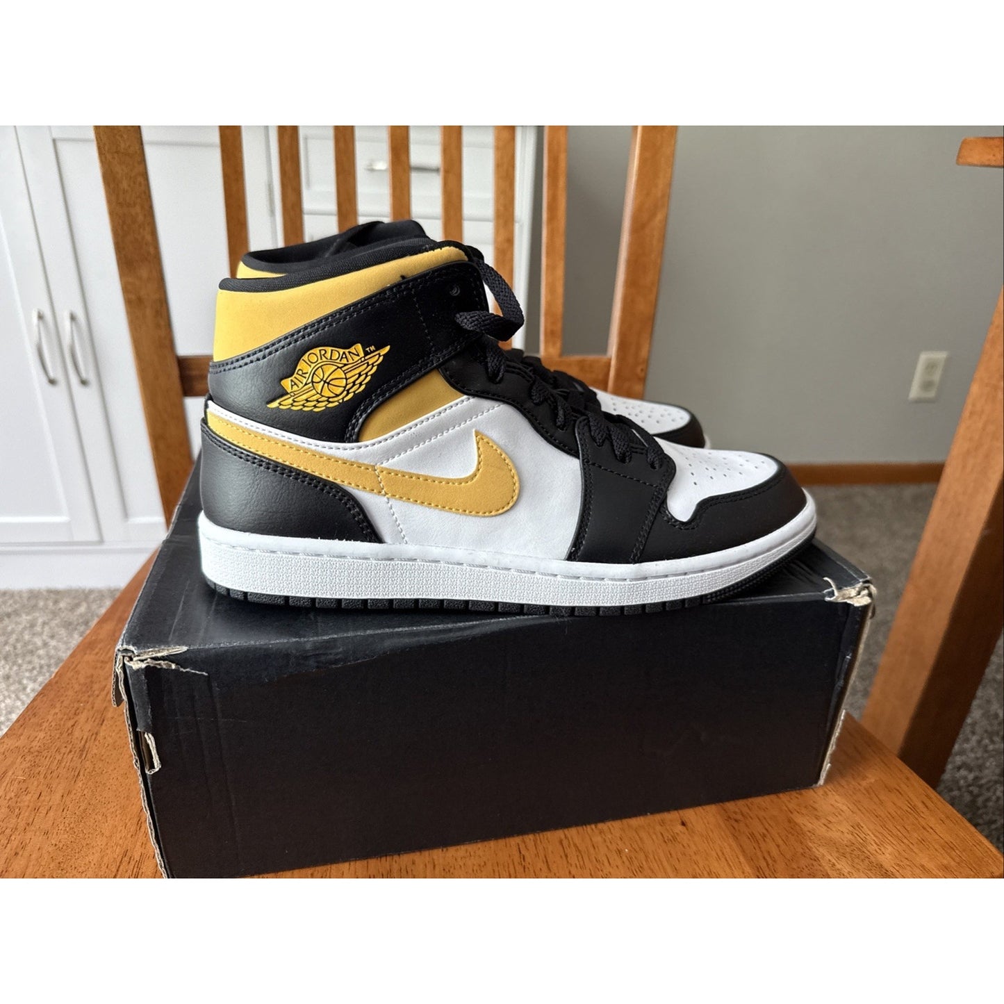 Size 8.5 - Air Jordan 1 Mid Black University Gold BS074