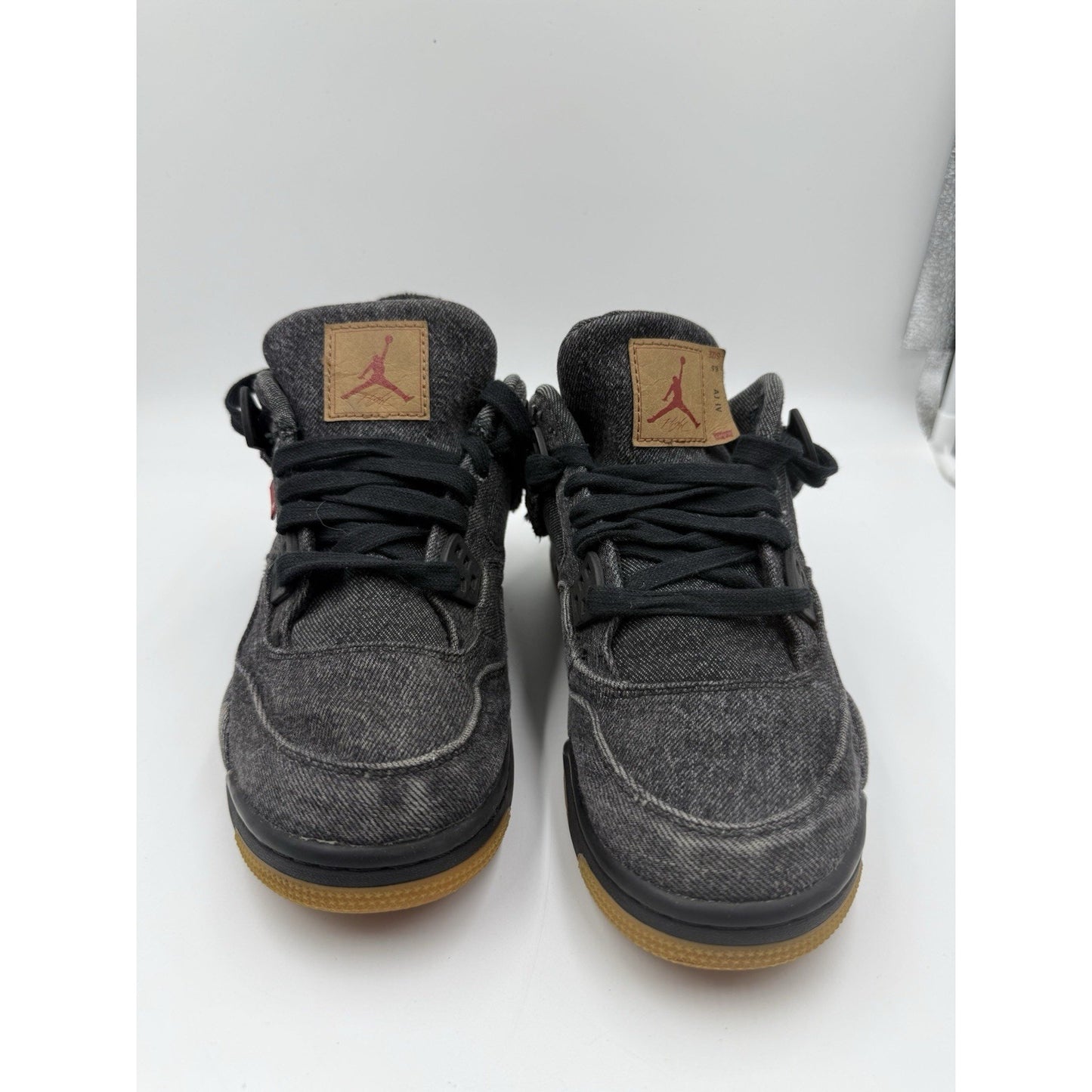 Size 6.5y Jordan 4 Retro Levi’s Black AQ9103-001