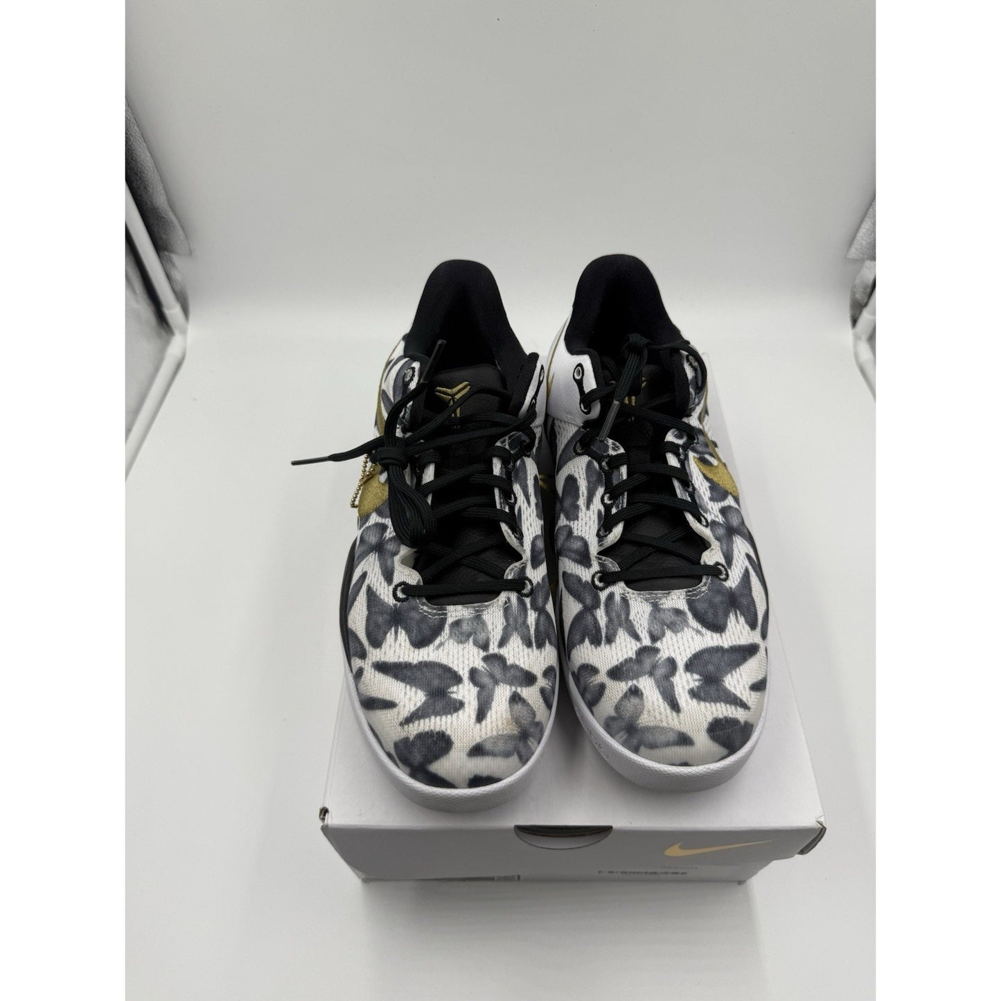 Size 5 (GS) - Nike Kobe 8 Protro Low White Metallic Gold