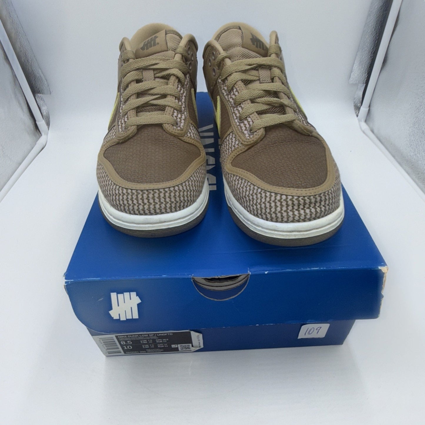 Size 8.5 - Nike Undefeated x Dunk SP Low Canteen