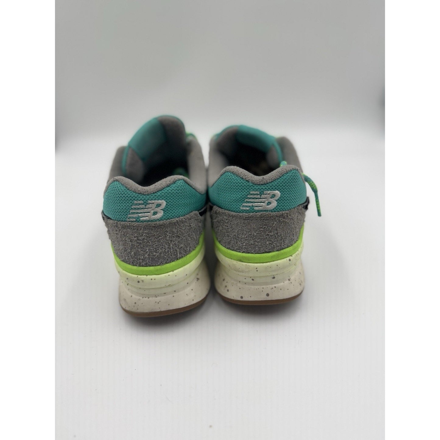Size 10 - New Balance 997H Tidepool NBS282