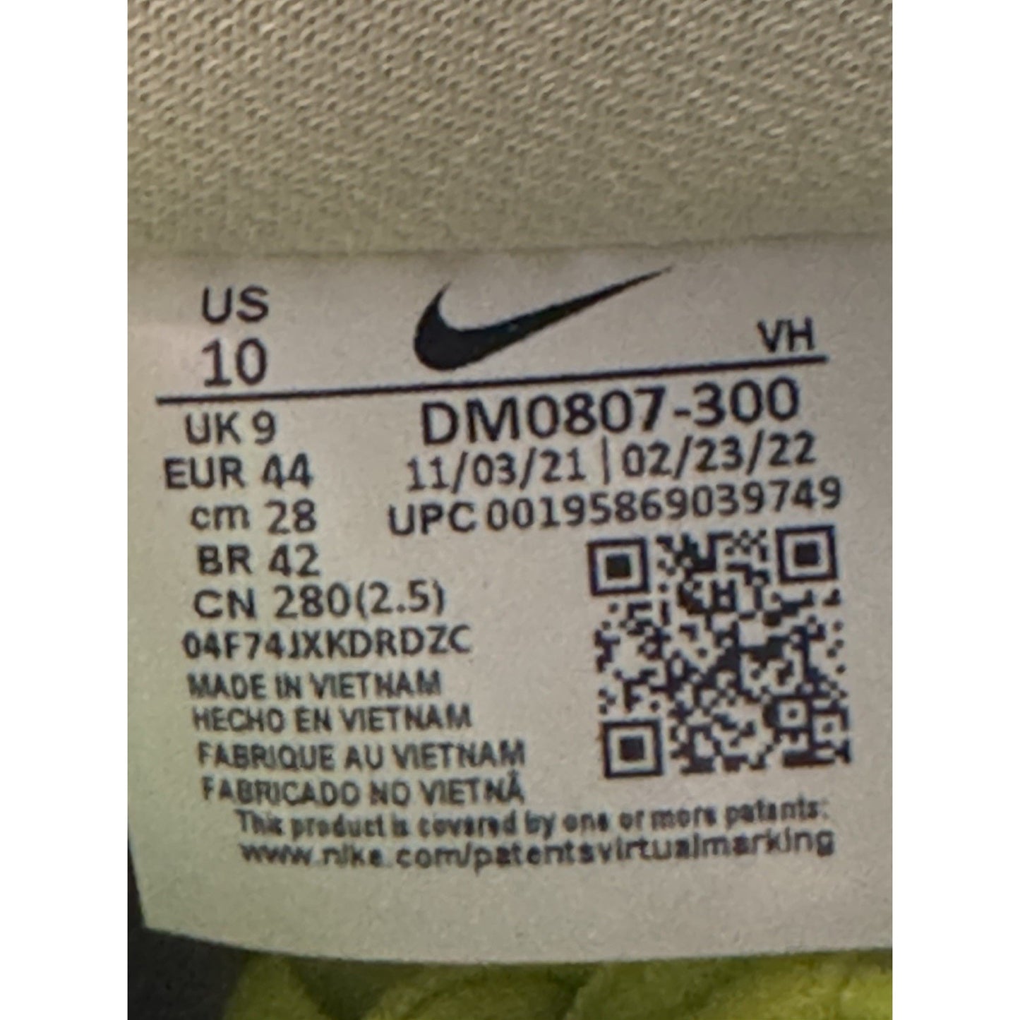 Size 10 - Nike Dunk Pro SB Low Fruity Pack - Green Apple