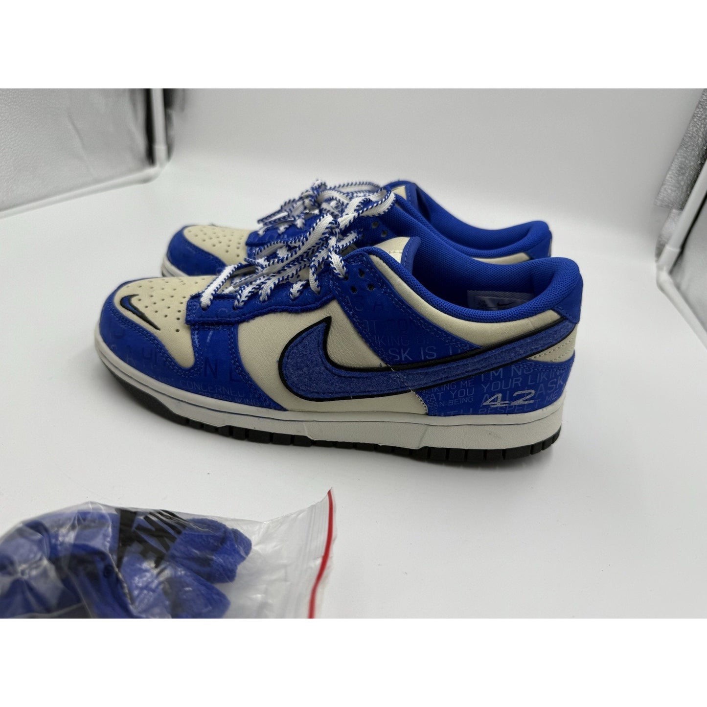 Size 6 (GS) - Nike Dunk Low Jackie Robinson