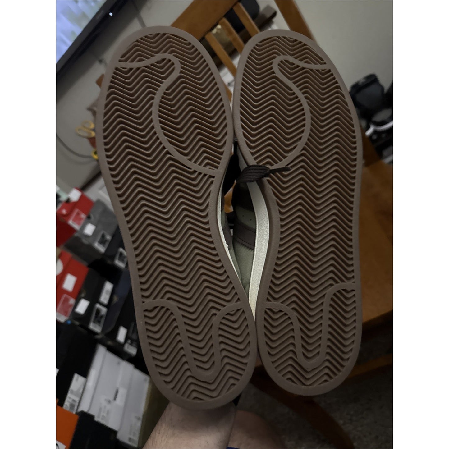 Size 12.5 Adidas Campus 00s IDI418 NBS044