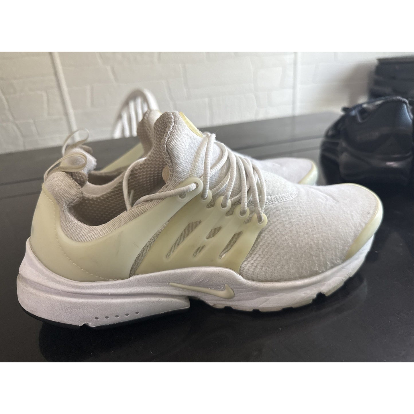 Size 11 - Nike Air Presto Essential Triple White NBS211