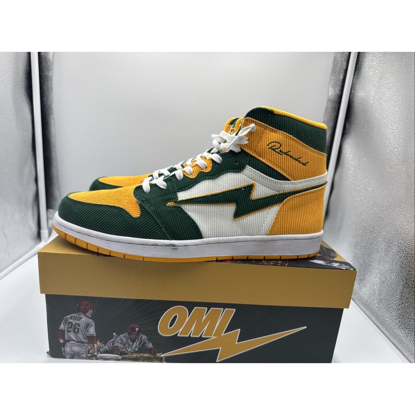 Size 15 Omi Reloaded Corduroy Green Bay