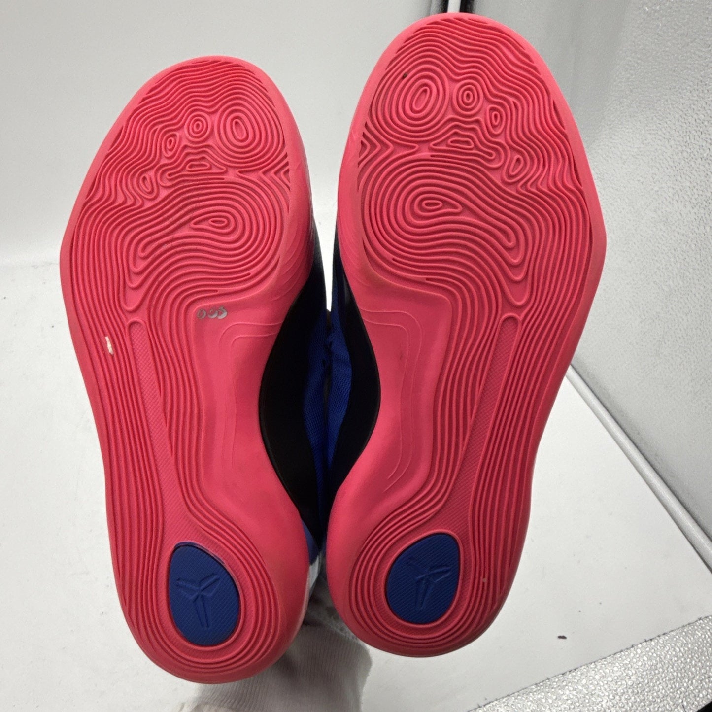 Size 4.5Y Kobe Hyper Cobalt Pink Unisex 653593-600