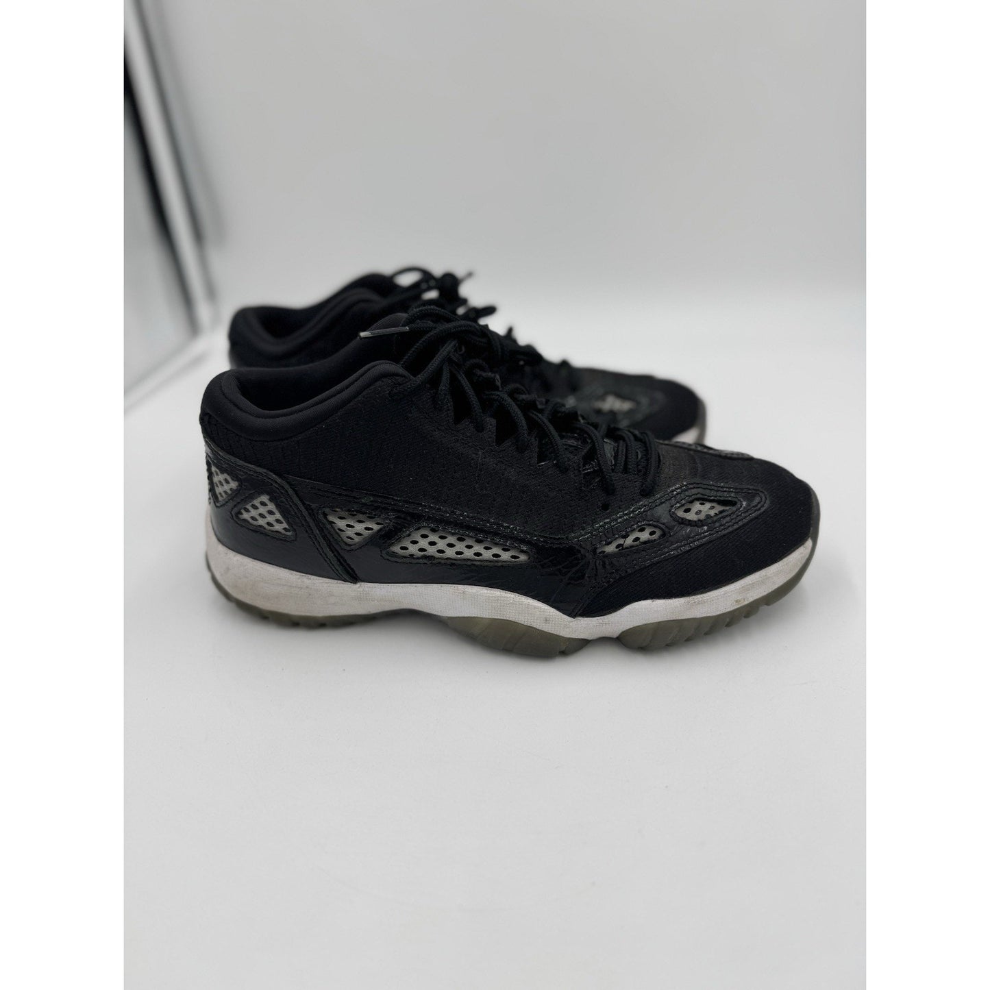 Size 7.5 - Air Jordan 11 Retro IE Low Black White