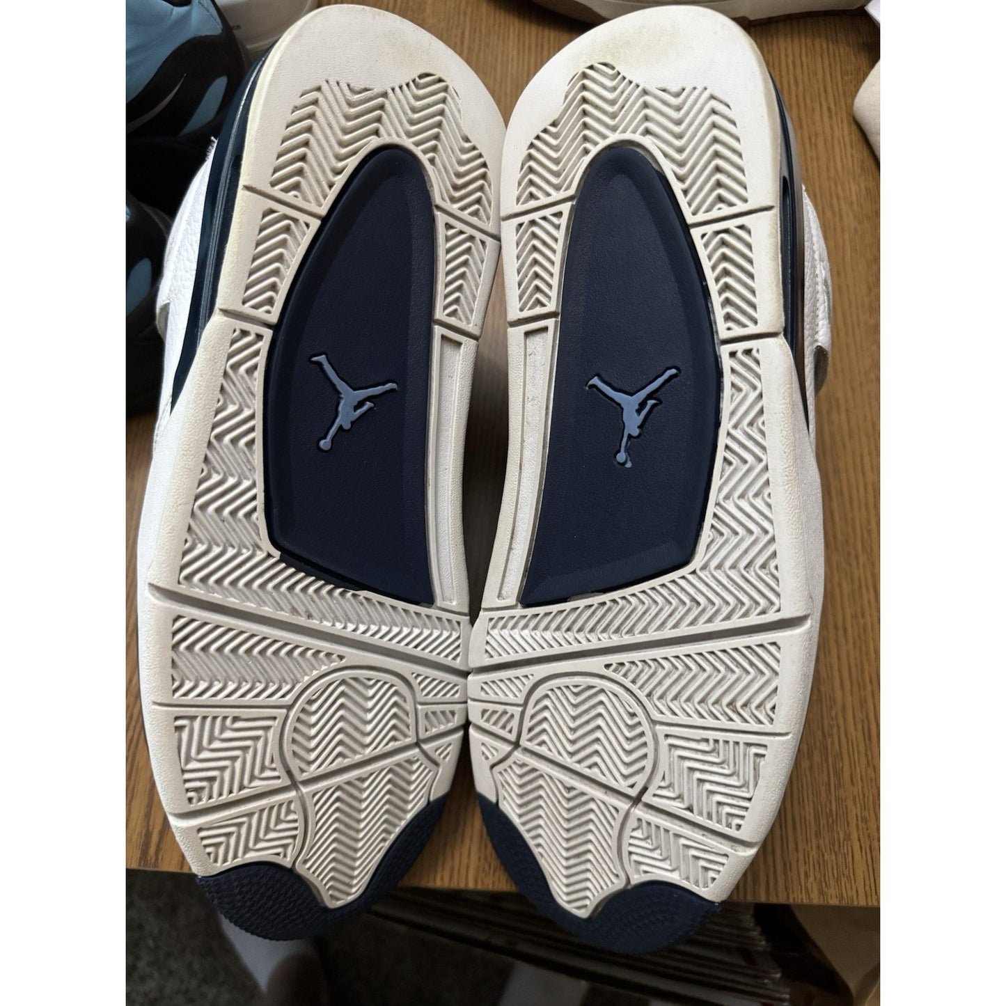 Size 12.5 - Air Jordan 4 Retro LS Columbia NBS084