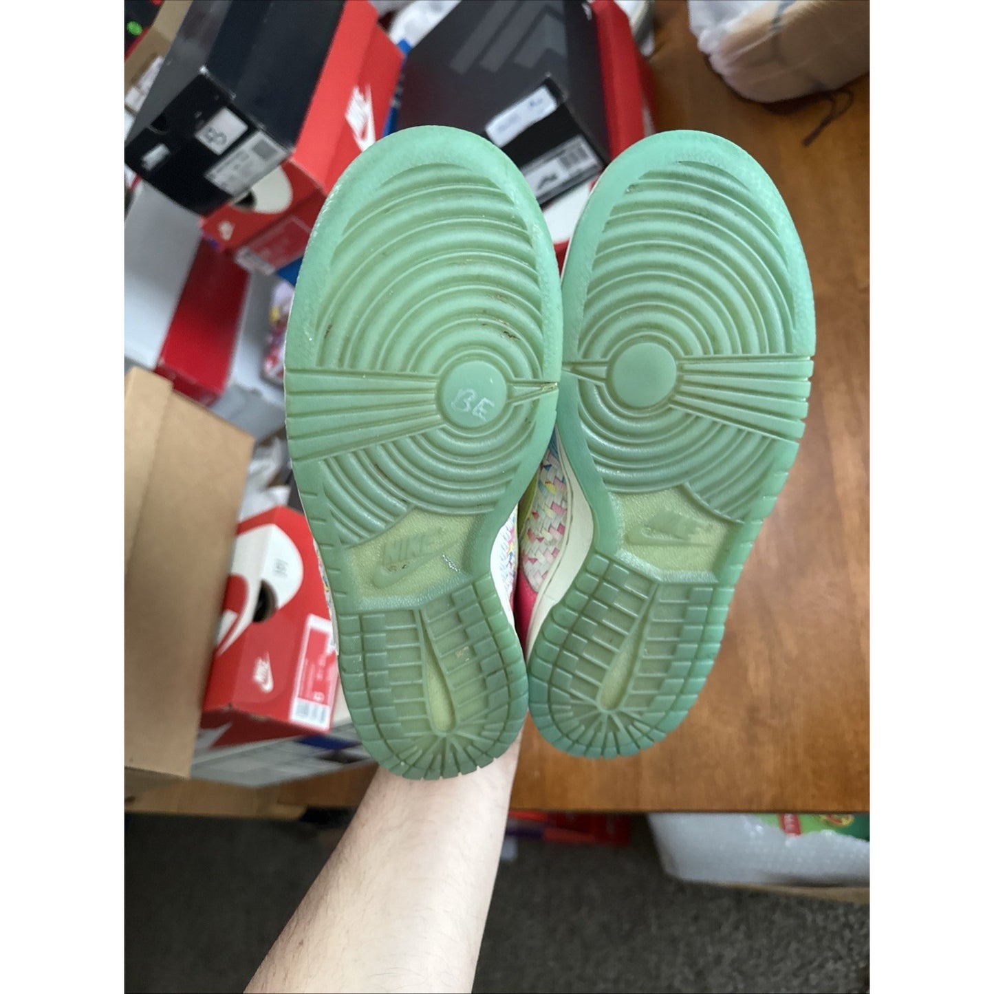 Size 7.5 - Nike Dunk 6.0 Low Woven Neon W BS412