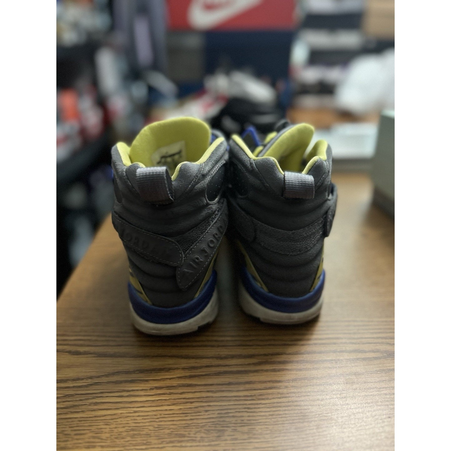 Size 5.5y Jordan 8 Retro 580528-038