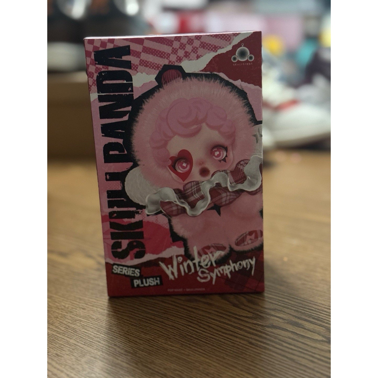 POP MART SKULLPANDA Winter Symphony Series SEALED Box - Rock On