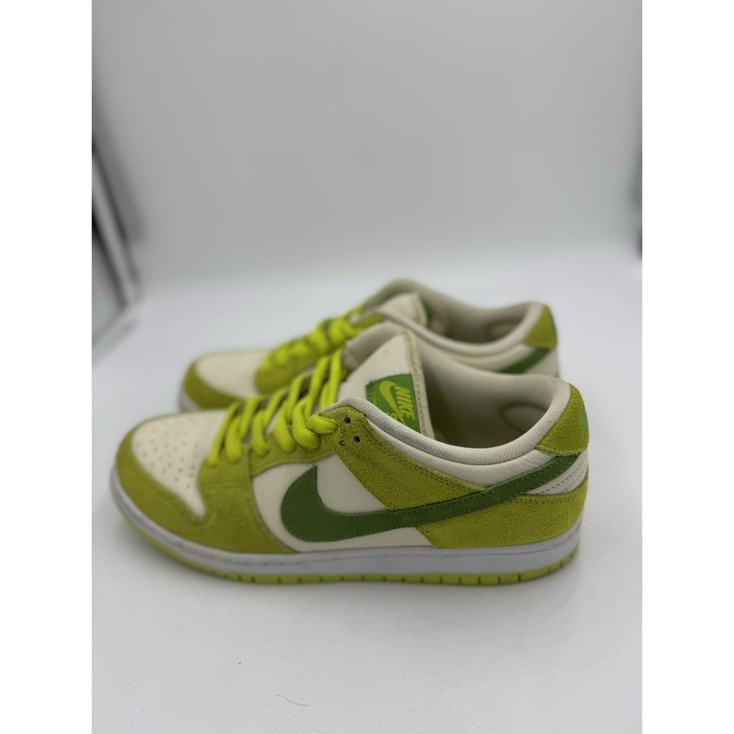 Size 10 - Nike Dunk Pro SB Low Fruity Pack - Green Apple