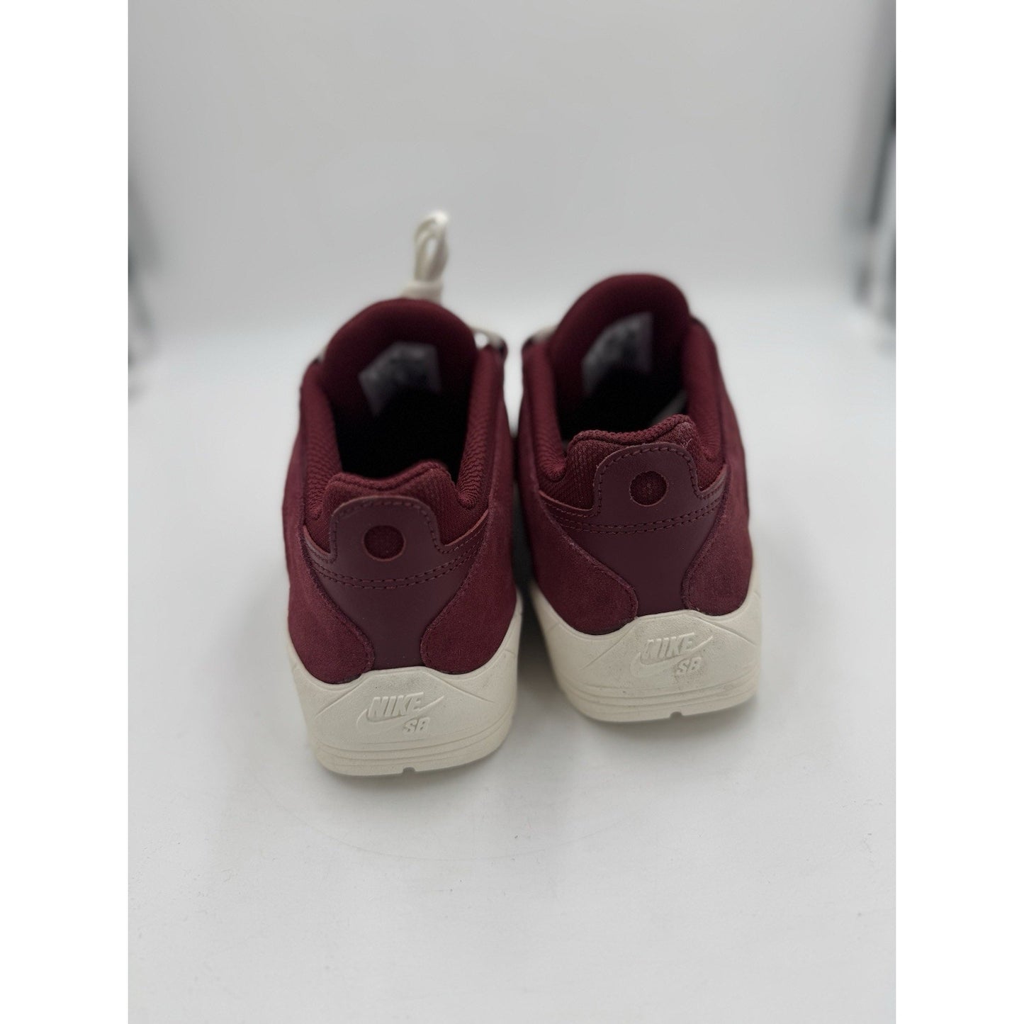 Size 9 - Nike Vertebrae SB Team Red Sail Salesman Sample IMSS Tag