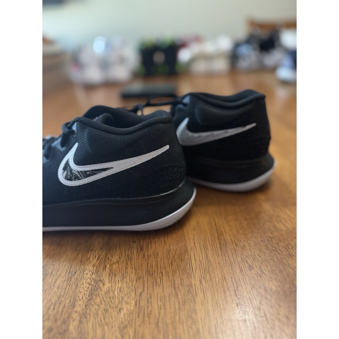 Size 9.5 - Nike Kyrie Flytrap 6 Black White NBS199