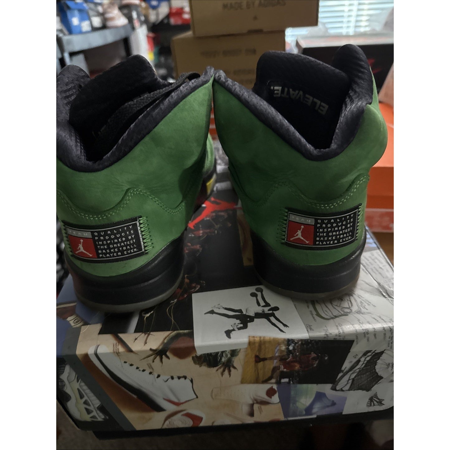 Size 10.5 - Jordan 5 Retro SE Oregon 2020 BS402