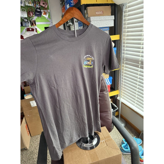 Size M Crown And Ivy T-shirt