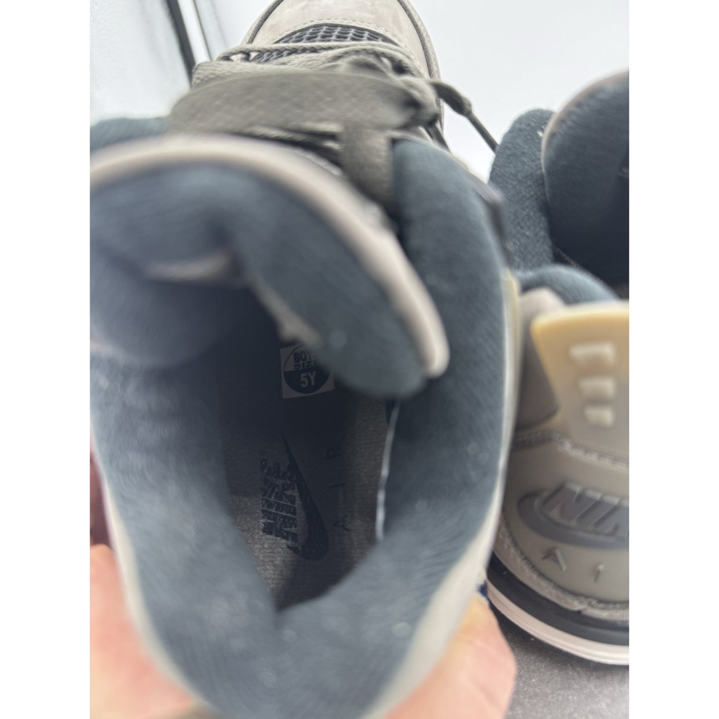 Size 5y Jordan 4 Retro Cave Stone ib4171-200