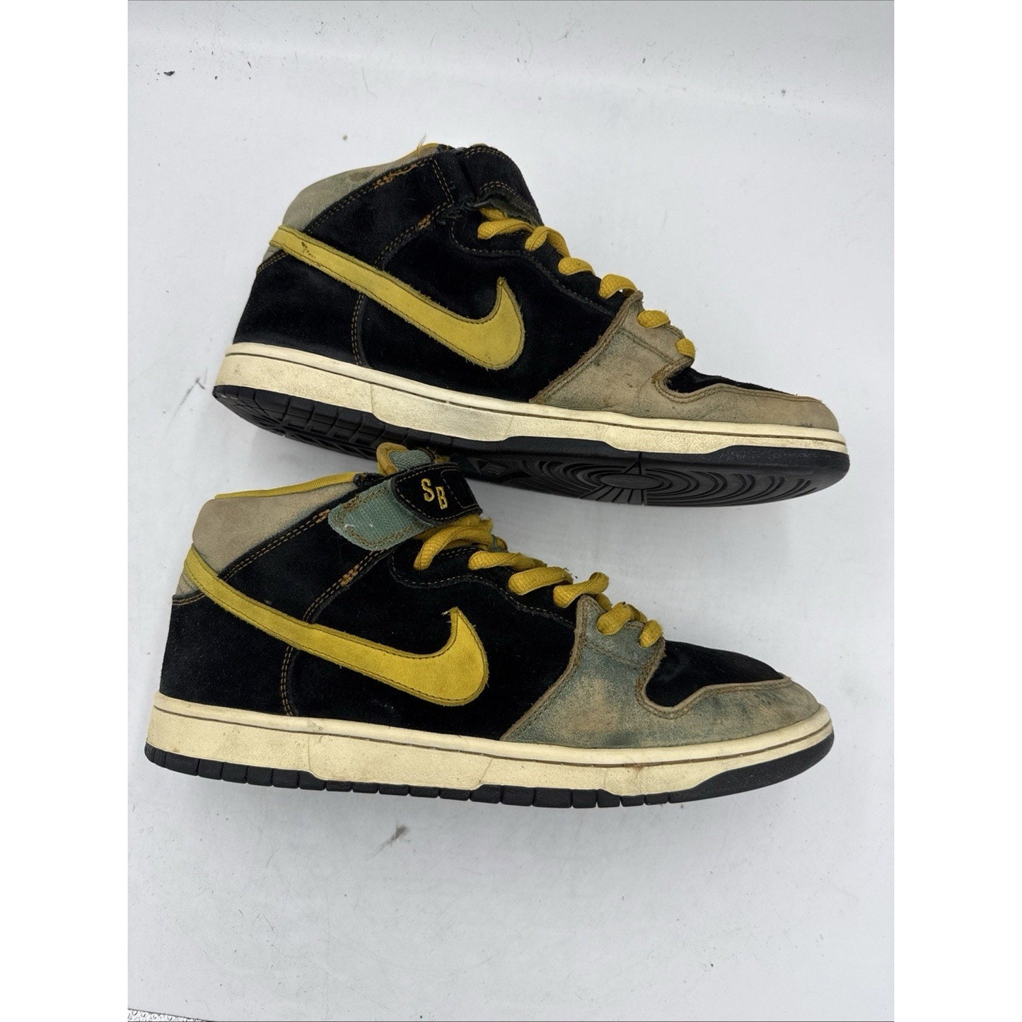 Size 11.5 - Nike Dunk Premium Mid Asbury Park