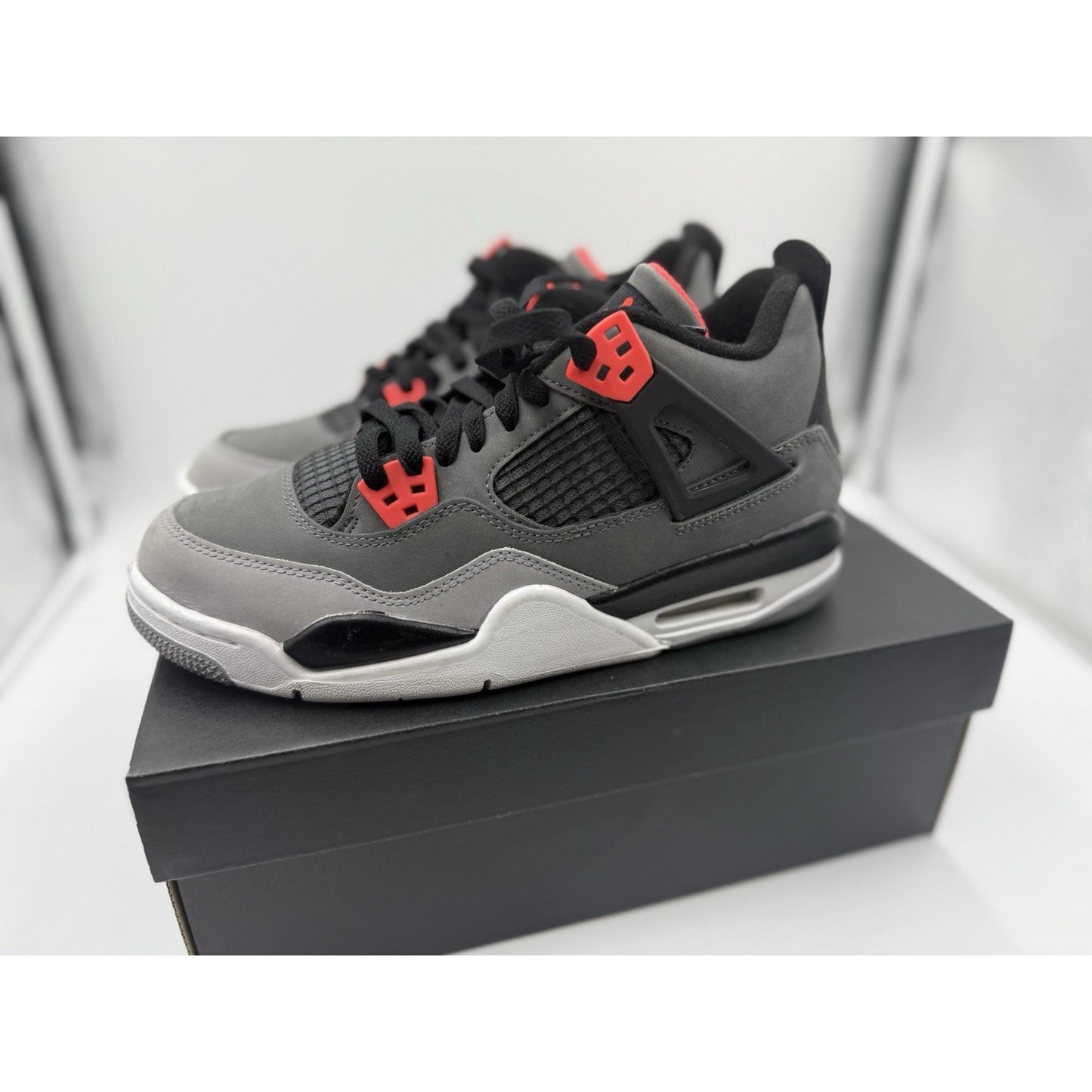 Size 7 (GS) - Jordan 4 Retro Mid Infrared