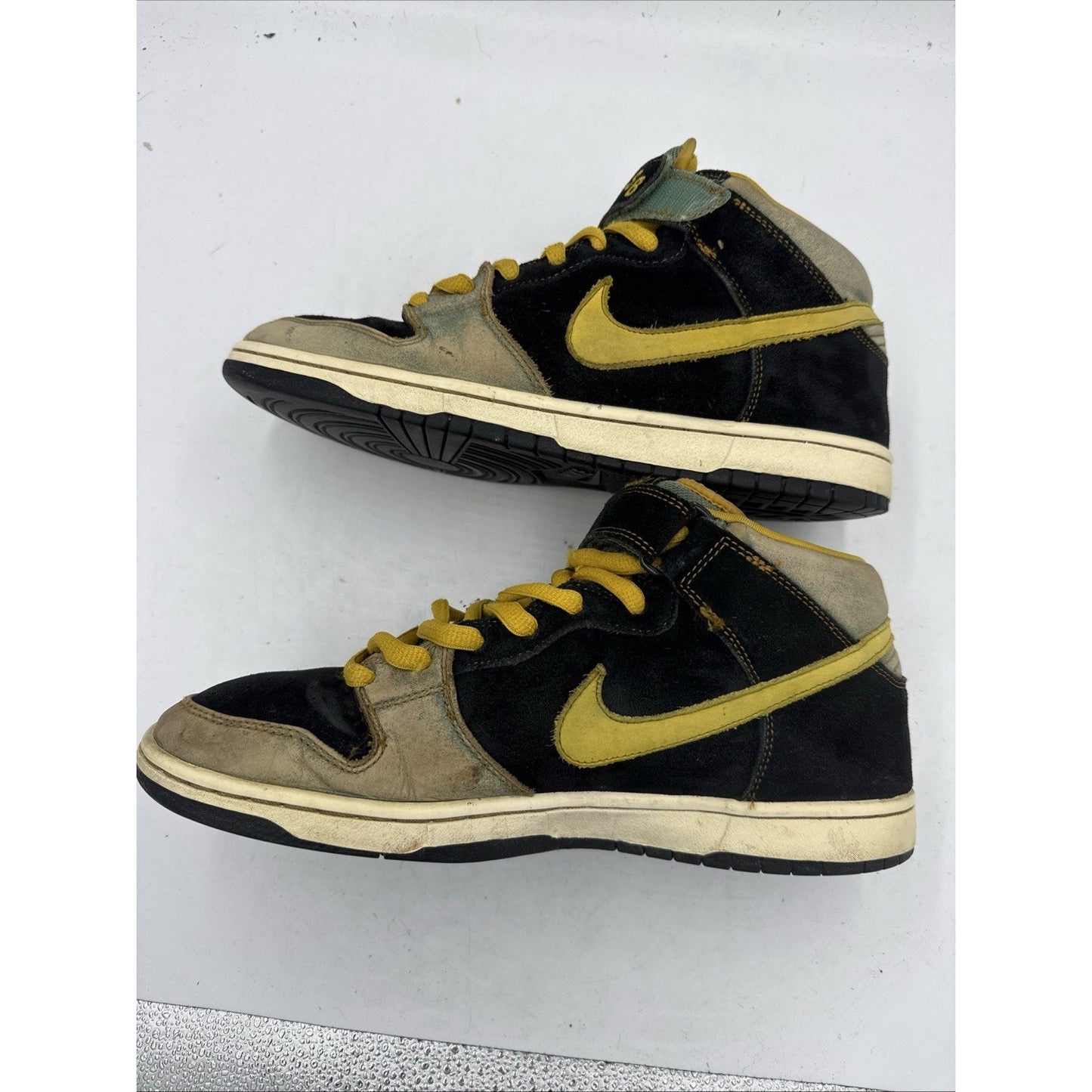 Size 11.5 - Nike Dunk Premium Mid Asbury Park