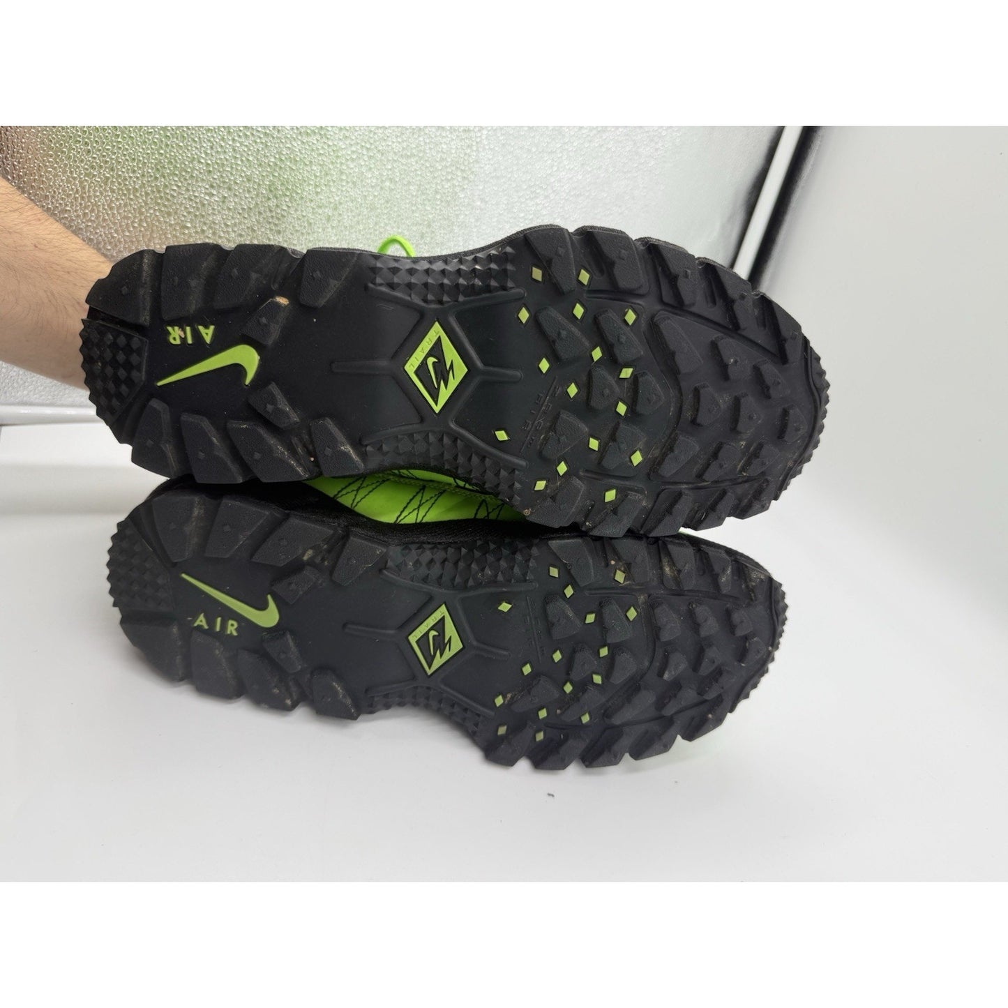 Size 10.5 - Nike Supreme x Air Humara 17 Green