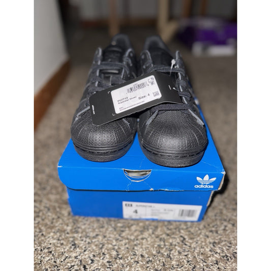 Size 4y Adidas Originals Superstar J Triple Black Youth shoes FU7713 BS491