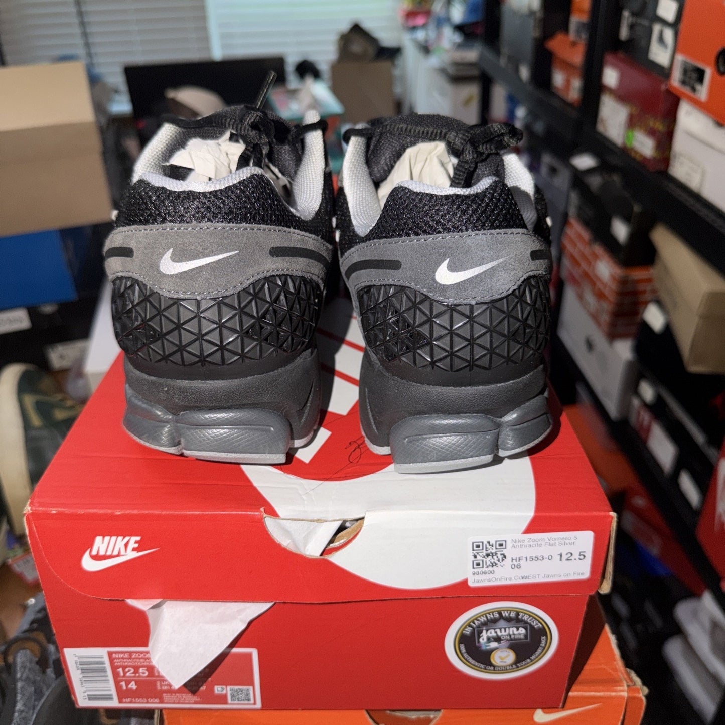 Size 12.5 Nike Zoom Vomero 5 Anthracite Flat SilverHF1553-006