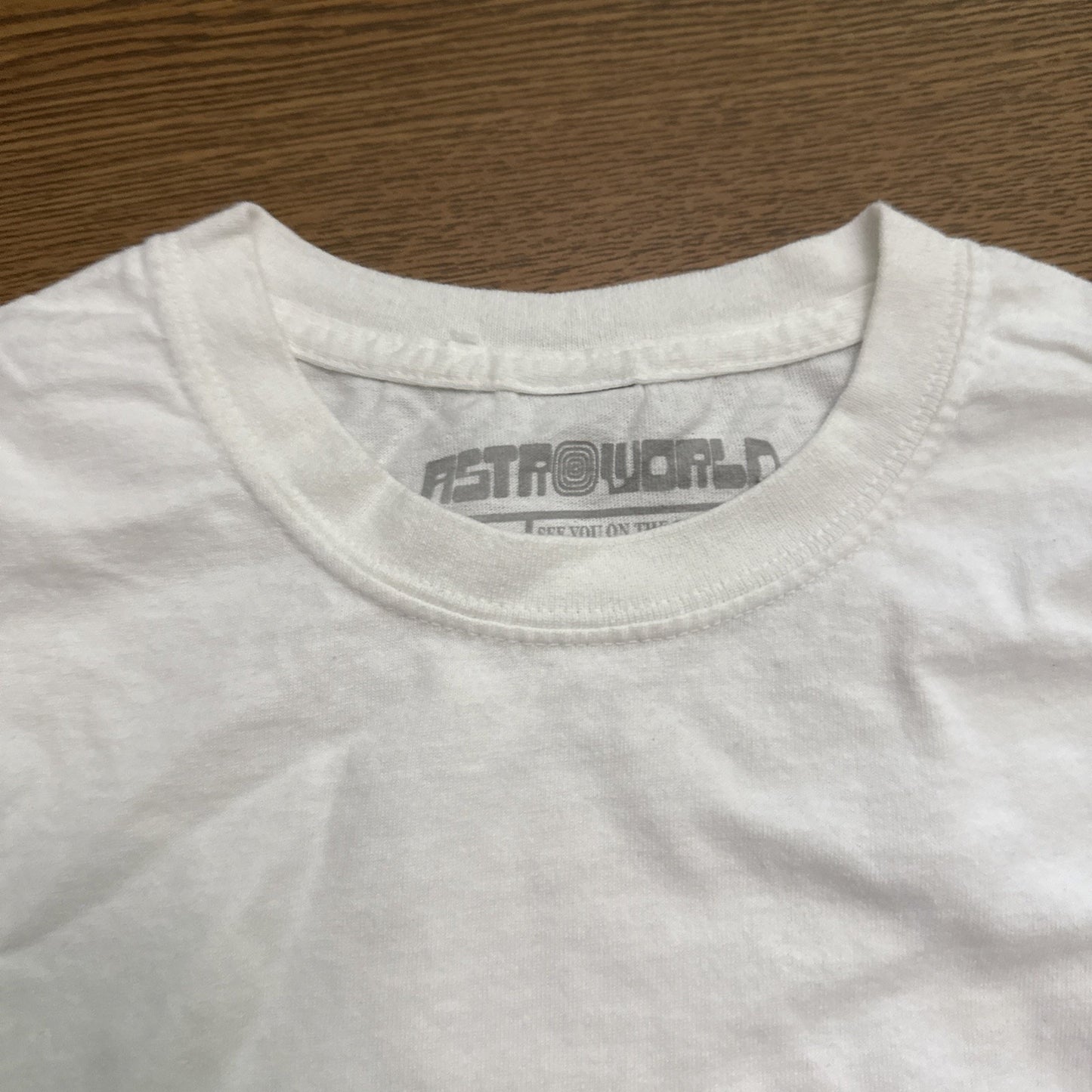 Size Large Travis Scott Astroworld White Bear Tee 21
