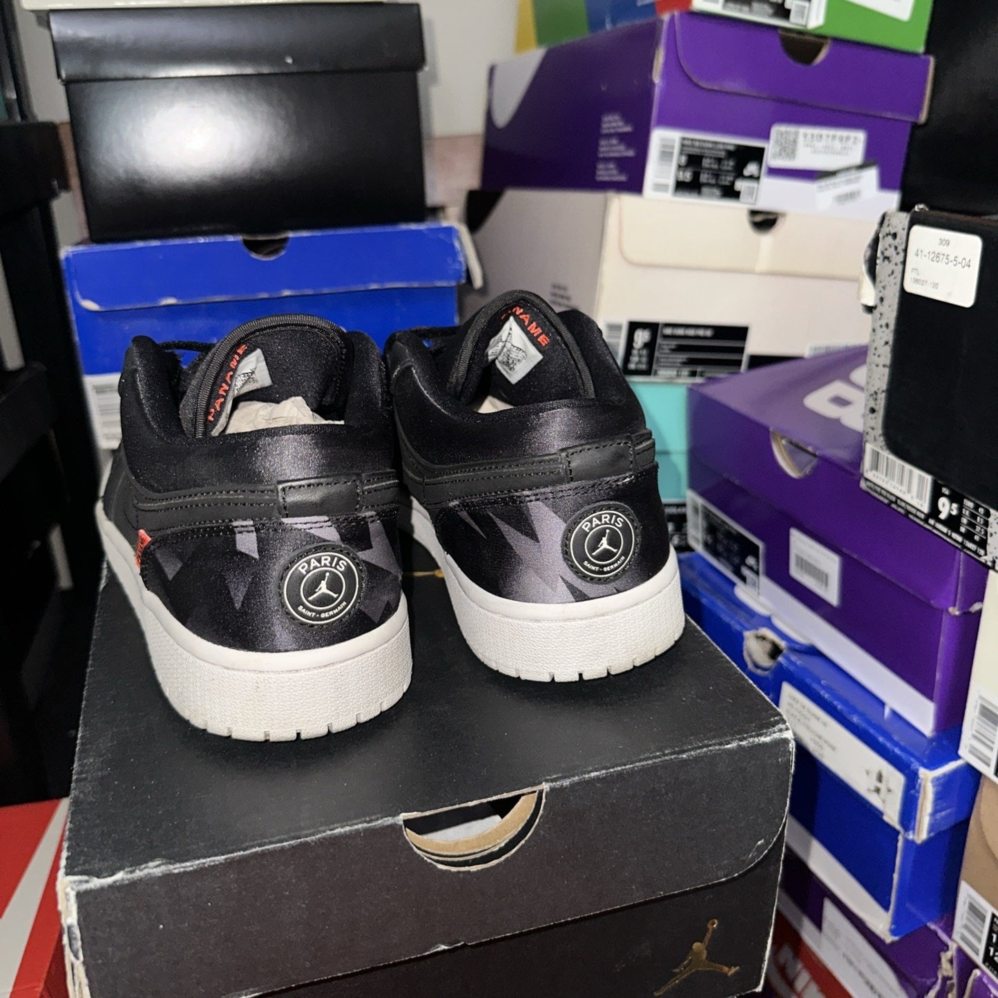 Size 8.5 - Paris Saint-Germain x Air Jordan 1 Low Black