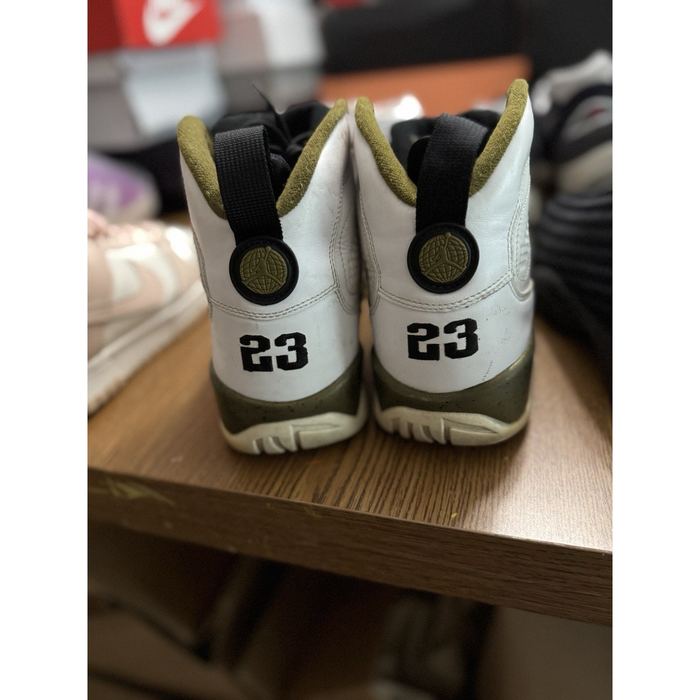 Size 9 - Air Jordan 9 Retro Statue NBS053