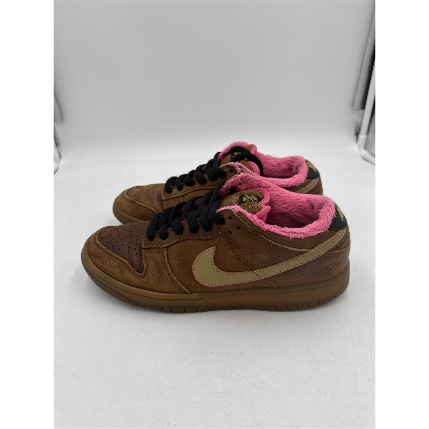 Size 7 - Nike Dunk Premium SB Low Gibson Guitar Case