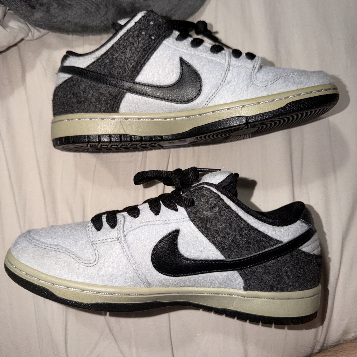 Size 7 - Nike Dunk Premium SB Low Wolf Grey Wool