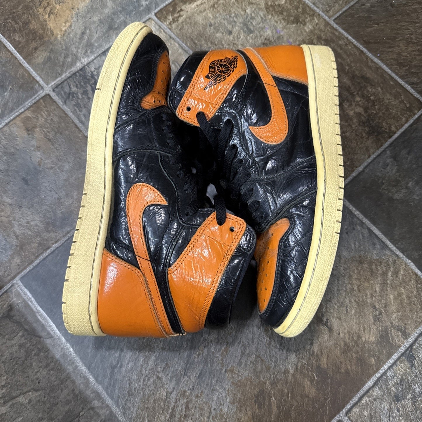 Jordan Air Jordan 1 Retro High OG Shattered Backboard 3.0 2019 555088-028 Sz 9