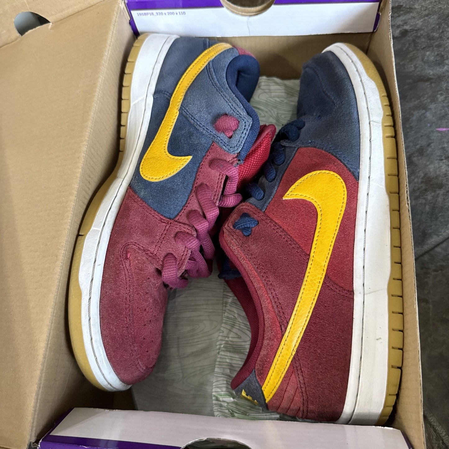 Nike Dunk SB Low Catalonia Size 9 Barcelona