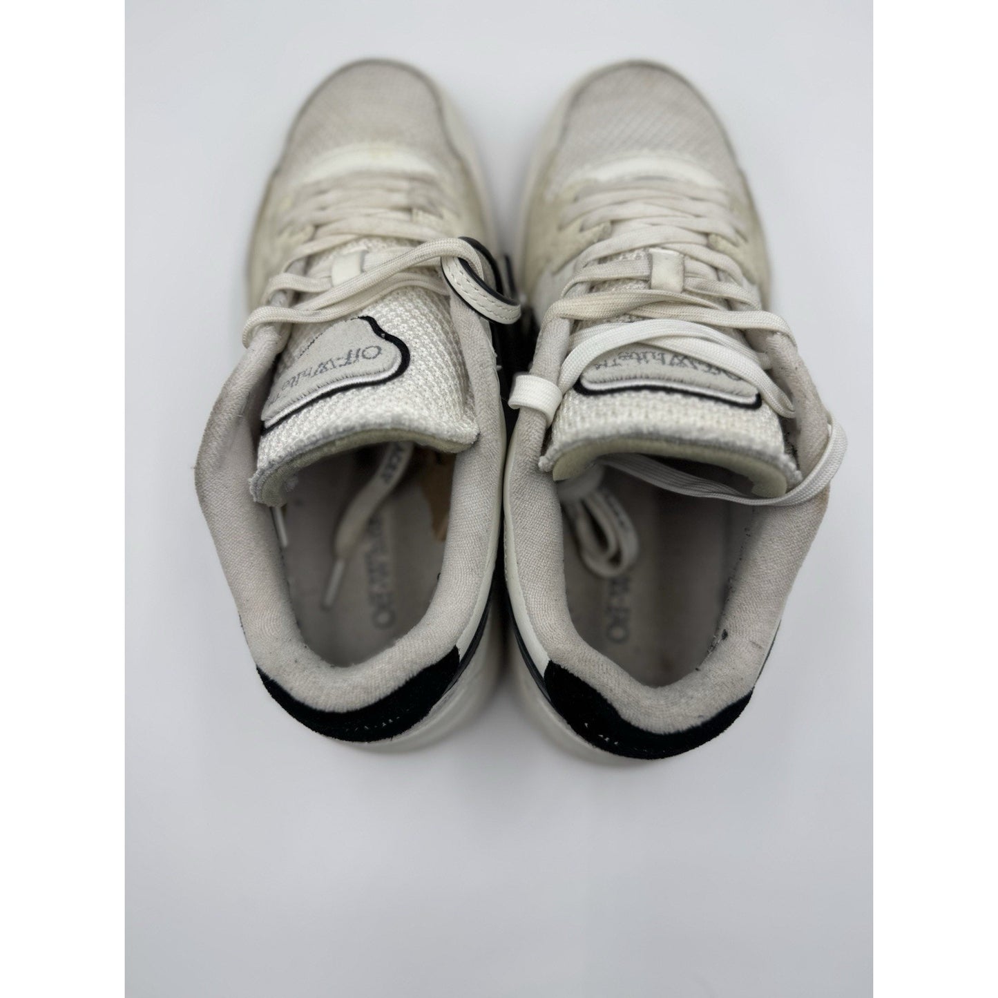 Size EU 42 US 9 Off-White Out Of The Office