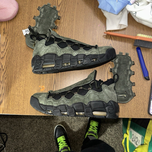 Size 9 - Nike Air More Money US Dollar