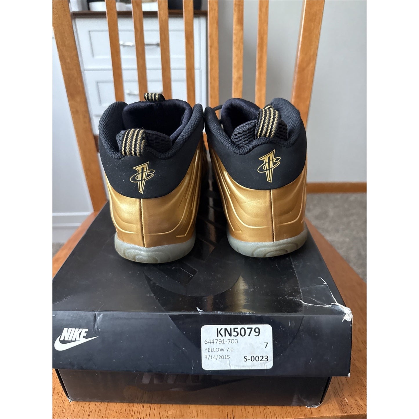 Size 7y Nike Little Posits One (GS) Metallic Gold Rare 644791700 BS094