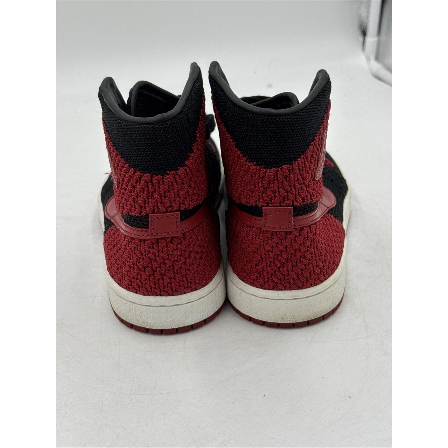 Size 5.5 Y - Air Jordan 1 Retro OG Flyknit High Bred